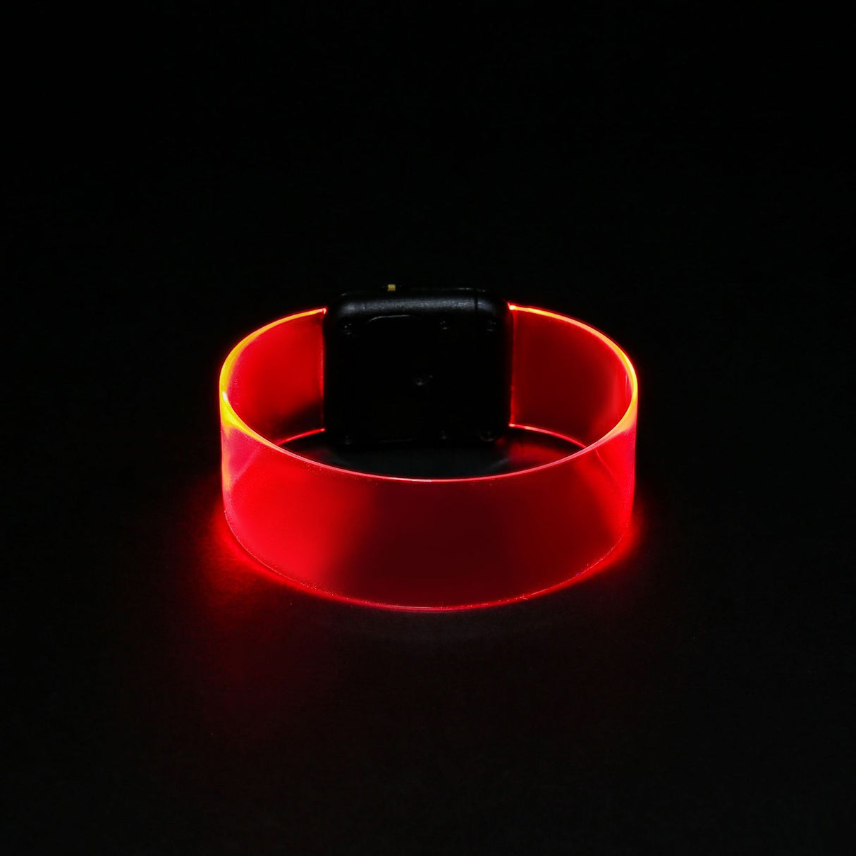Pulsera LED que brilla en la noche con luz