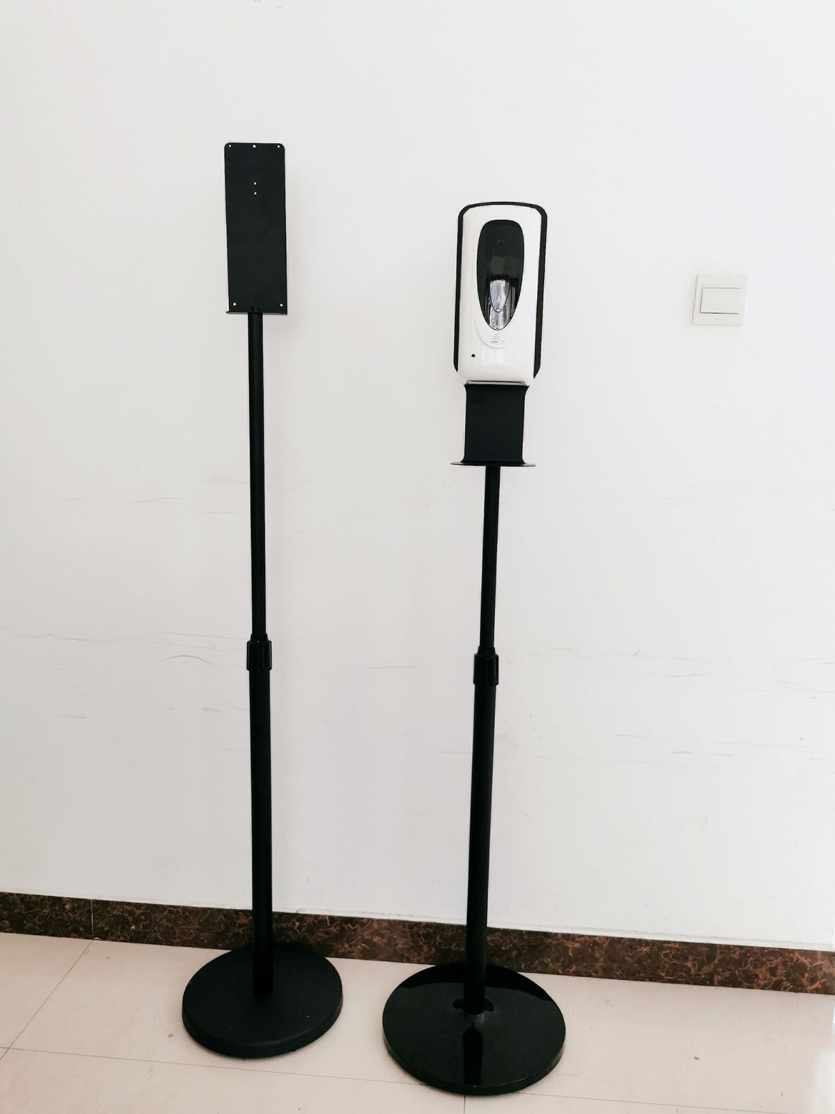 Station de désinfection des mains - Par bateau