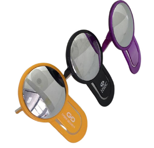 Moniteur derrière le miroir