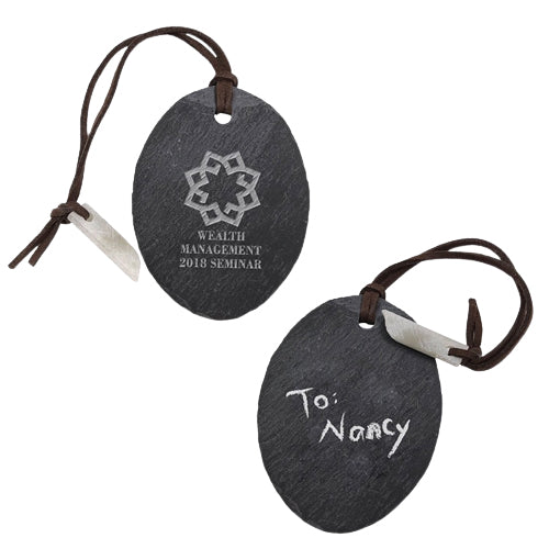 Etiqueta de regalo de pizarra ovalada