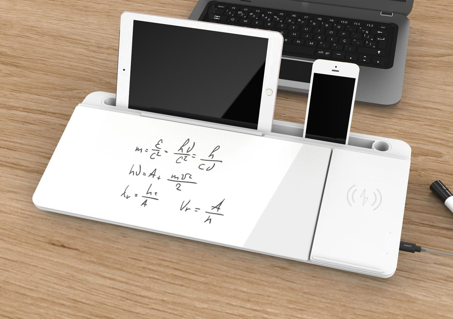 Tableau blanc de bureau avec chargeur sans fil