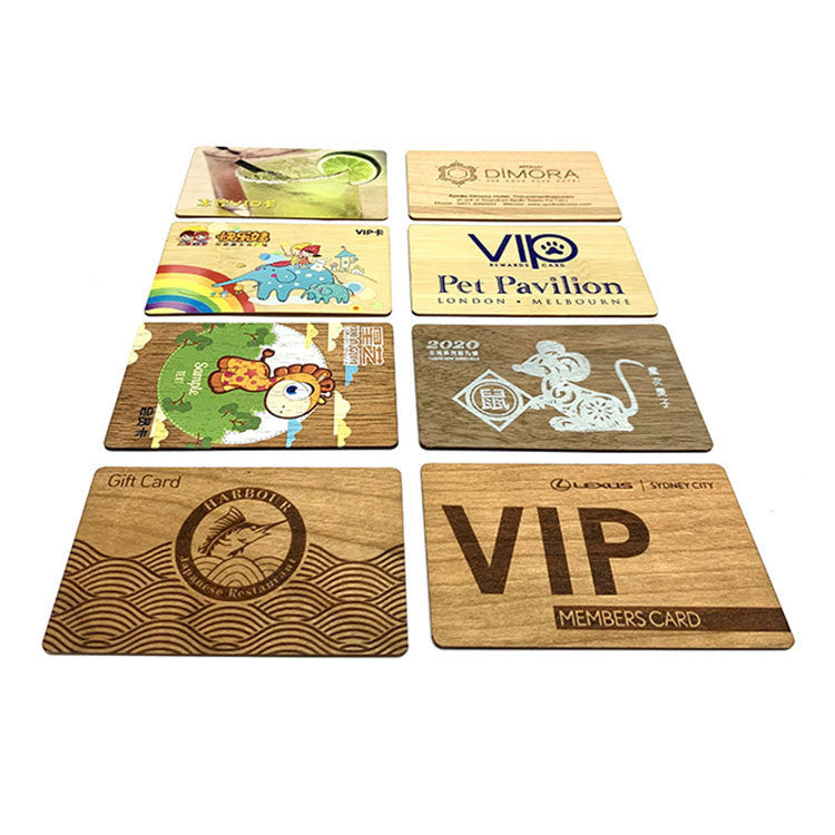 Tarjeta RFID de acceso a la puerta del hotel de madera