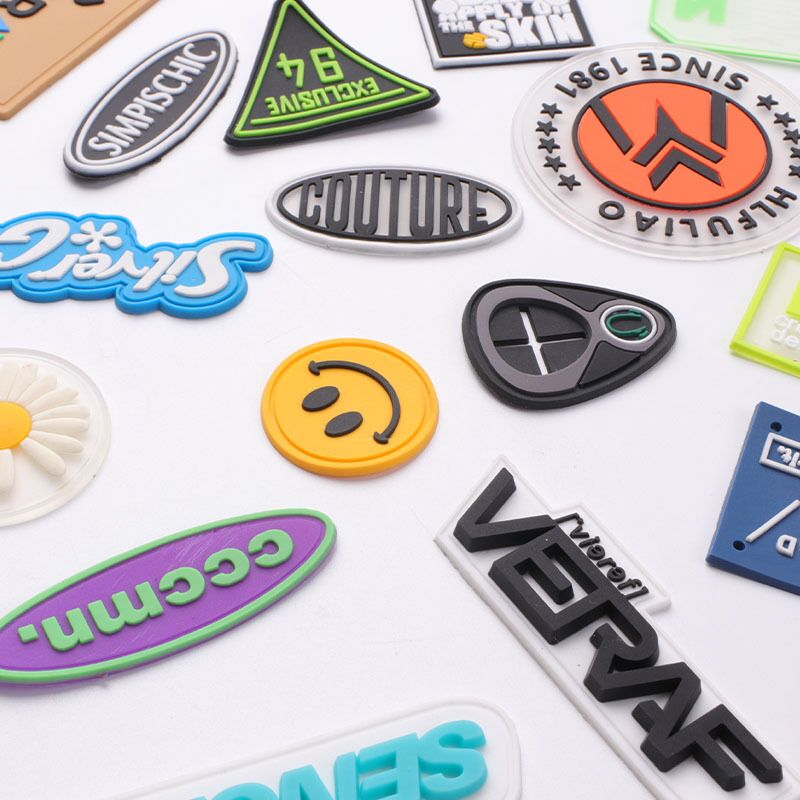 Parche de PVC blando como accesorio para prendas
