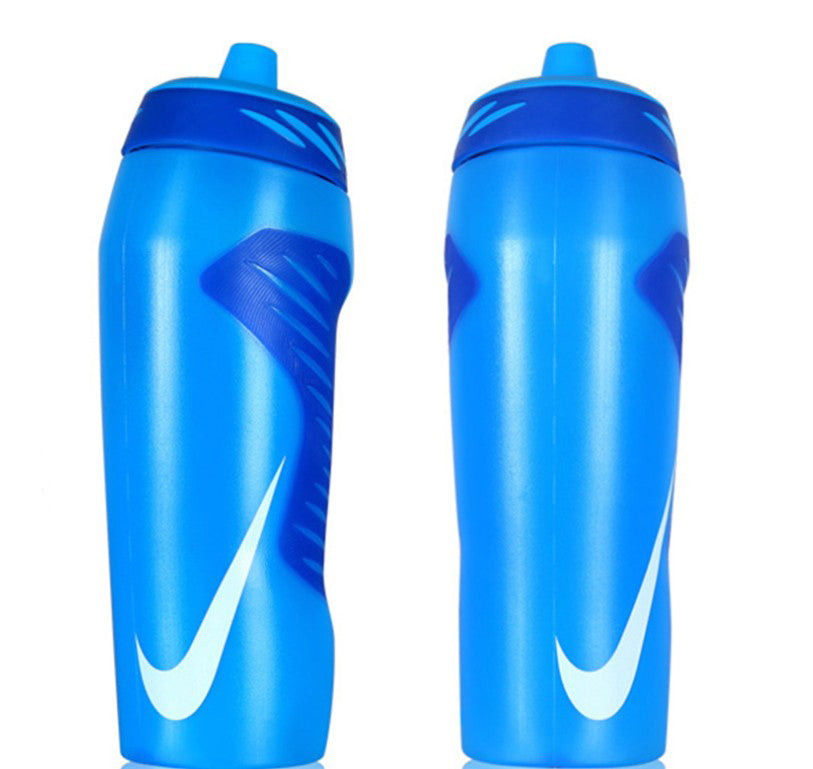 Botella de agua deportiva 