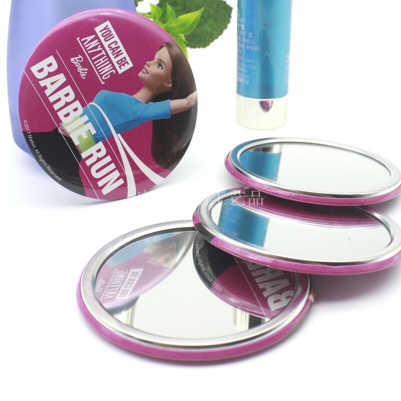 Miroir compact en métal 