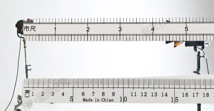 Règle en plastique de 100 cm 