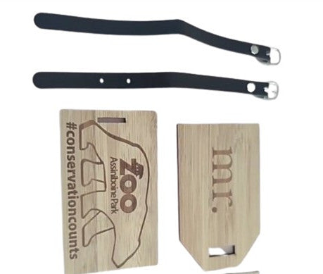 Étiquette de bagage en bois 