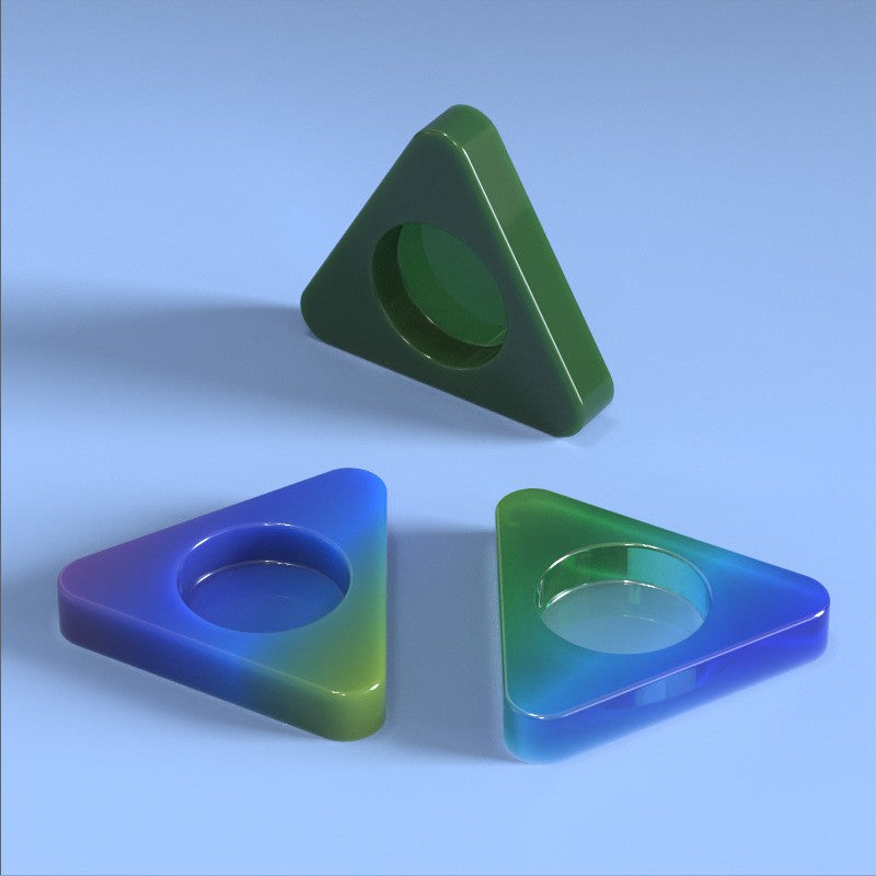 Candelabro triangular 