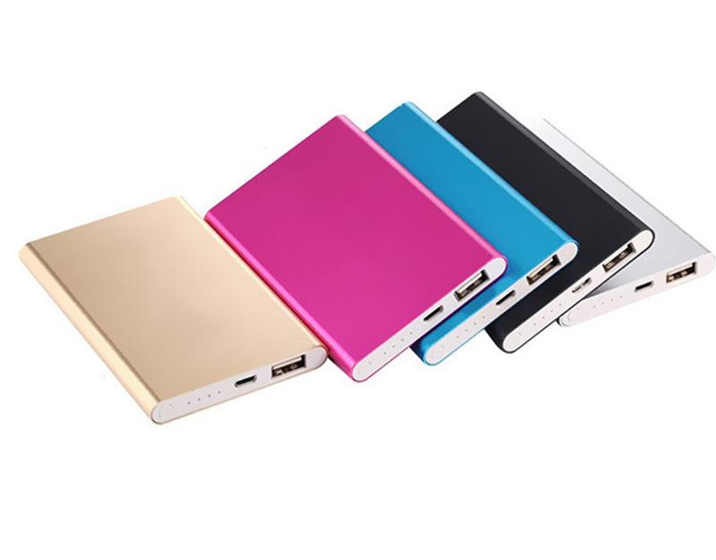 Batterie externe portable mince de 5 000 mAh 