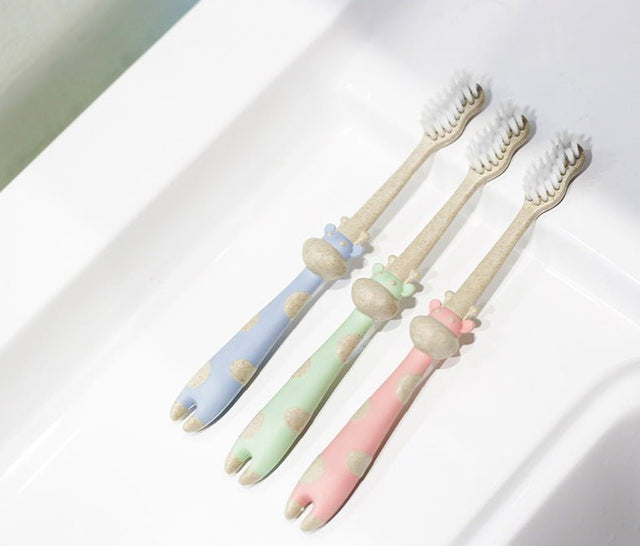 Giraffe Shaped Toothbrush - Yorkn Inc✅