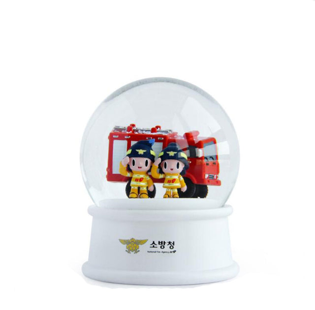 Resin Snow Globe - Yorkn Inc✅