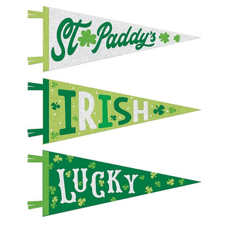 Triangle Flag - Yorkn Inc✅