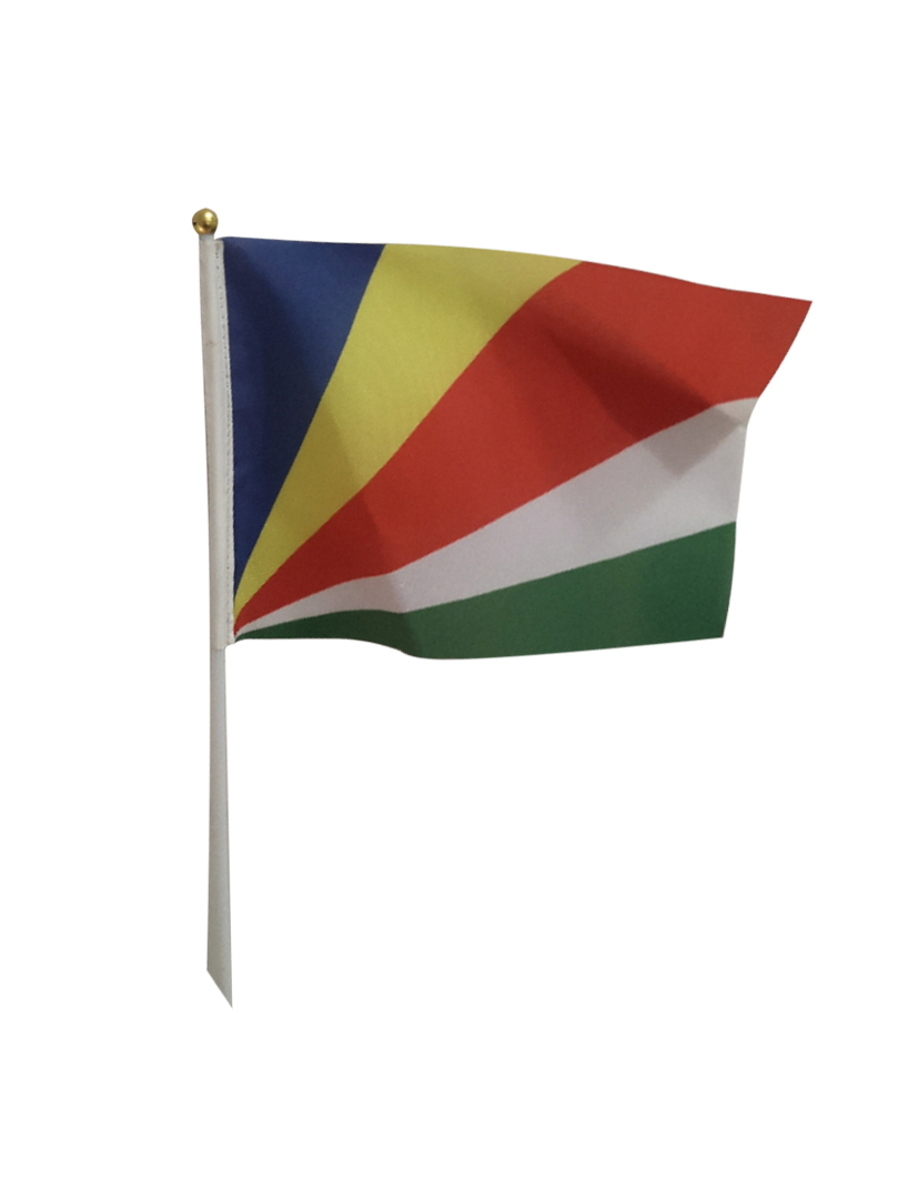 Drapeau national de main