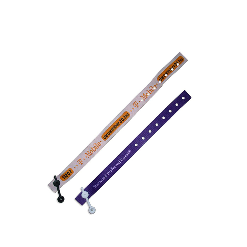 Bracelet tissé à clin d'œil