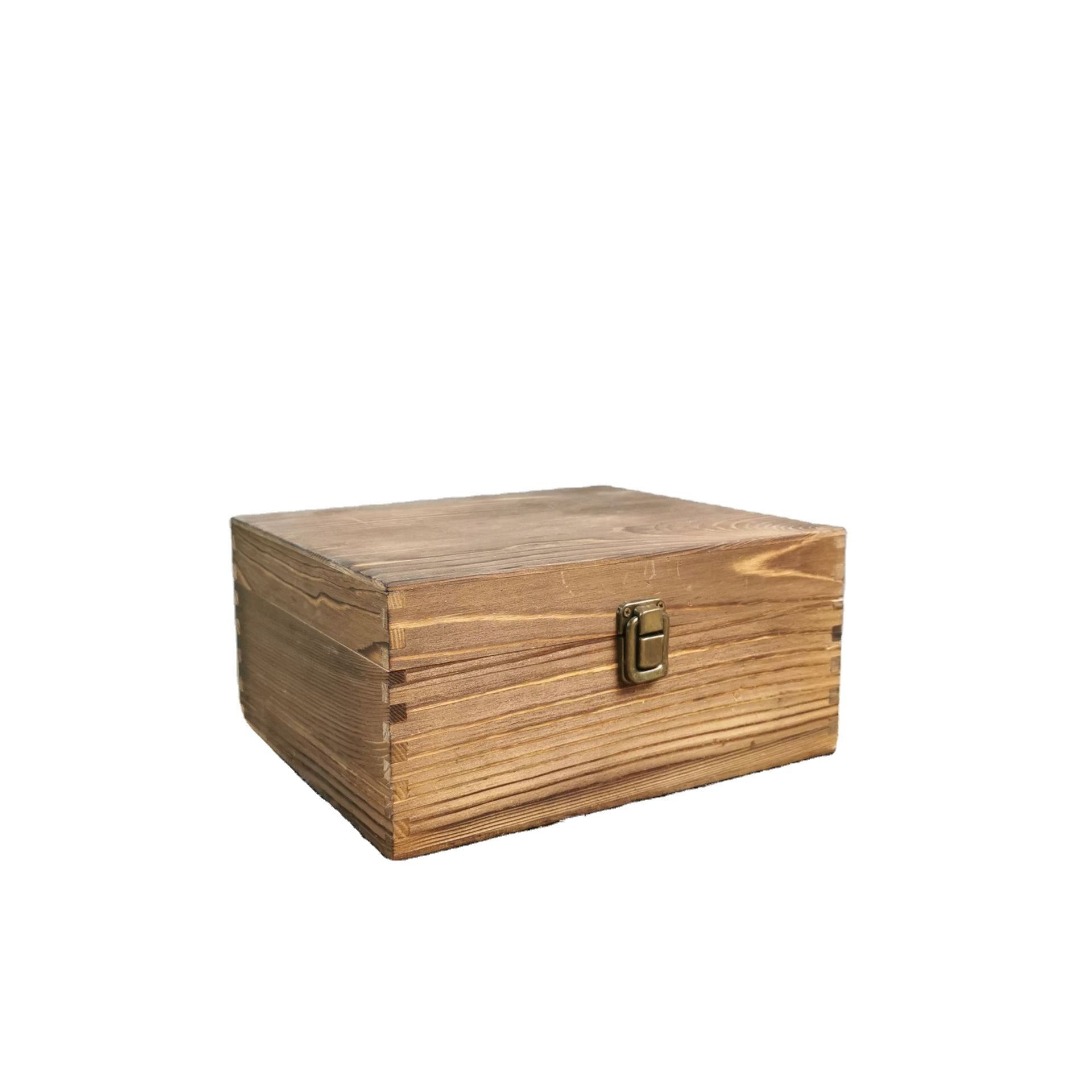 Boîte cadeau en bois