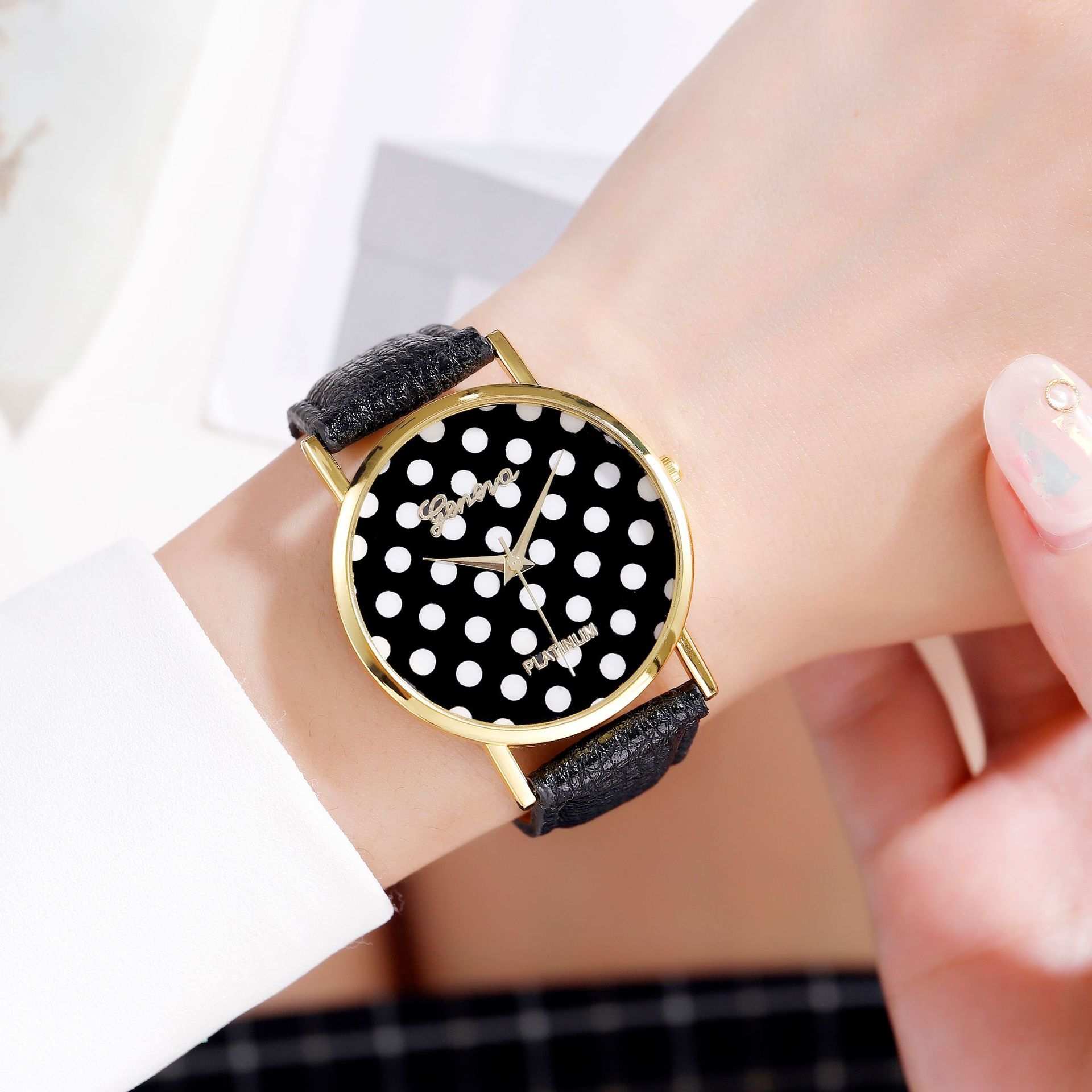 Pu pulsera de cuero reloj