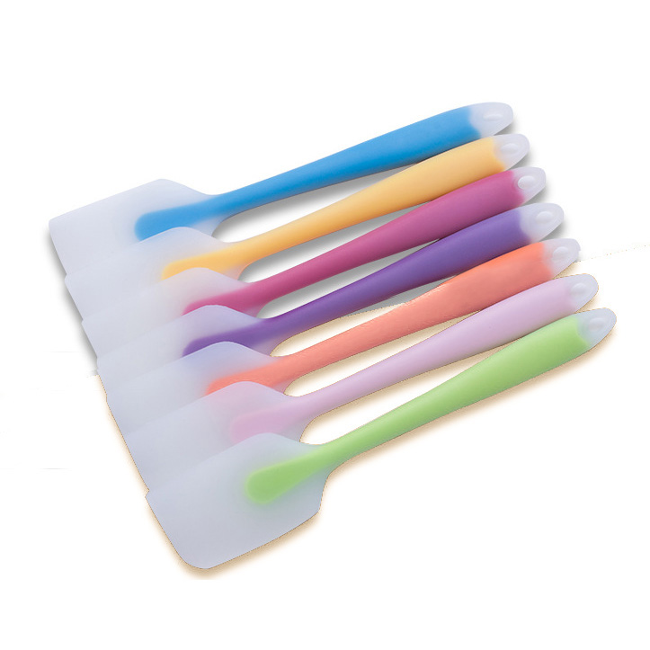 Spatule de silicone de petit gâteau