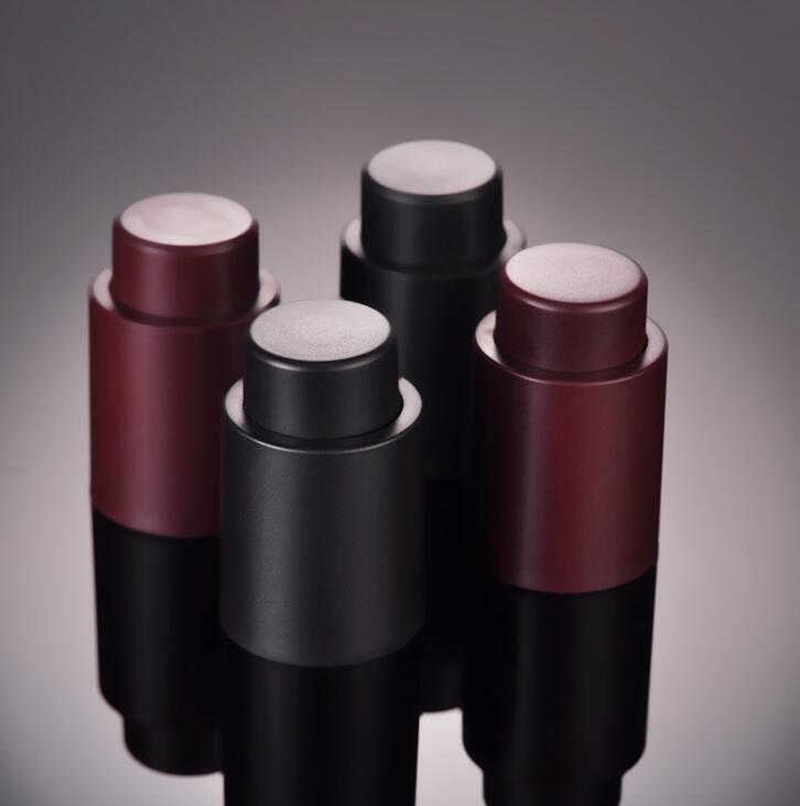 Pressez le bouchon de vin sous vide