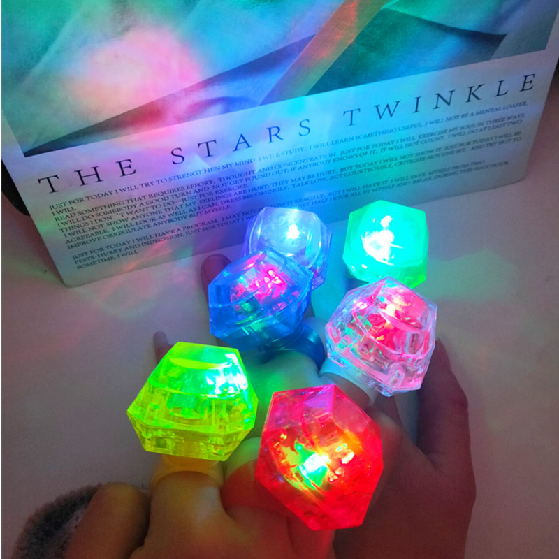 Anillo de diamante iluminado