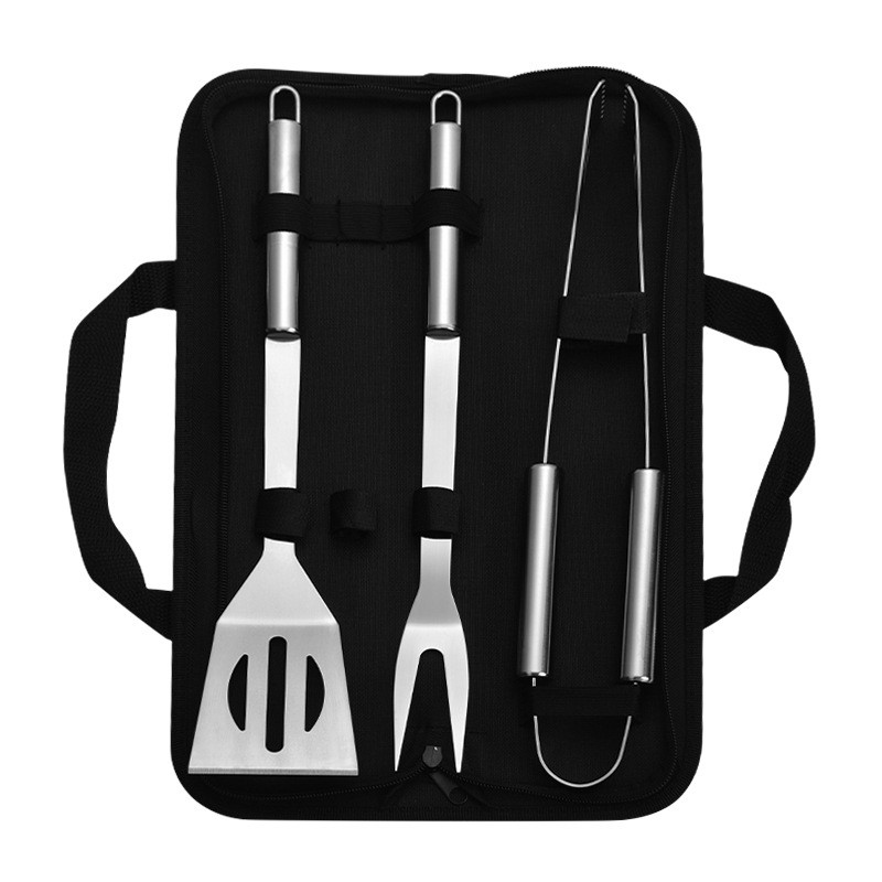 Combinaison d'outils pour barbecue