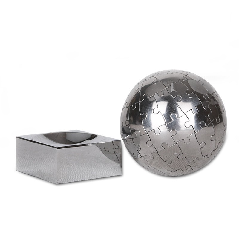Magnetic Globe Puzzle