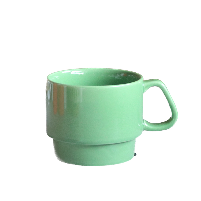 Taza de cerámica apilable