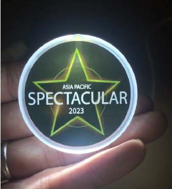 Badge cercle led avec épingle