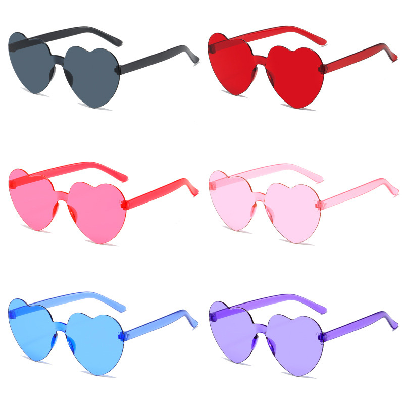 Lunettes de soleil en forme de cœur