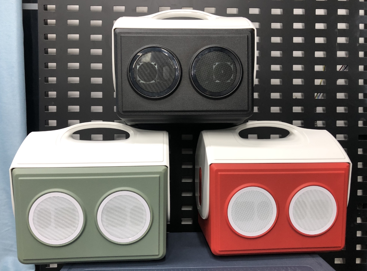 Boîte isolée avec haut-parleur bluetooth