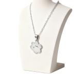 Collier pendentif griffe chien view 3