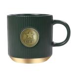 Taza con placa de metal view 2