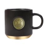 Taza con placa de metal view 3