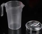 64 oz pichet clair avec couvercle view 2