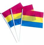 Drapeau de fierté arc-en-ciel view 4