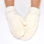 Mitten de punto view 1