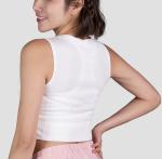 Las mujeres cultivan camisetas de yoga view 2