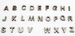 Bracelet lettre en cuir view 3
