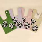 Lindo panda pouch view 3