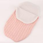 Bebé recién nacido swaddle view 1