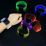 Brillant dans la nuit led bracelet avec lumière view 1