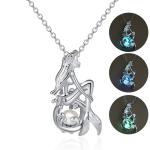 Collier pendentif lumineux view 1